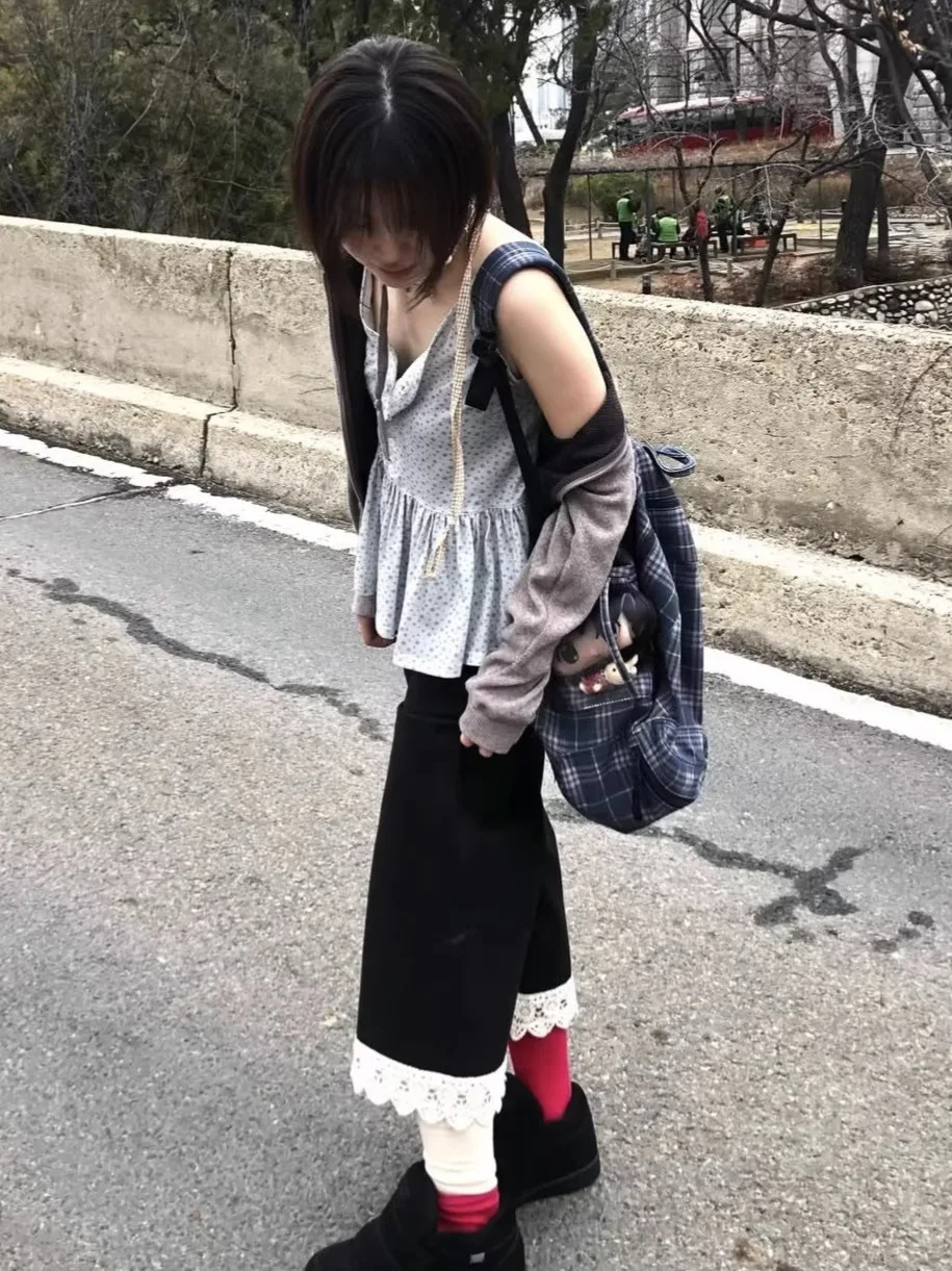 Casual Wide Leg Seven-Quarter Length Patchwork Hem Trimmings Loose Fit Women's Pants Cotton Material Straight Cut
Casual Wide Leg Seven-Quarter Length Patchwork Hem Trimmings Loose Fit Women's Pants Cotton Material Straight Cut