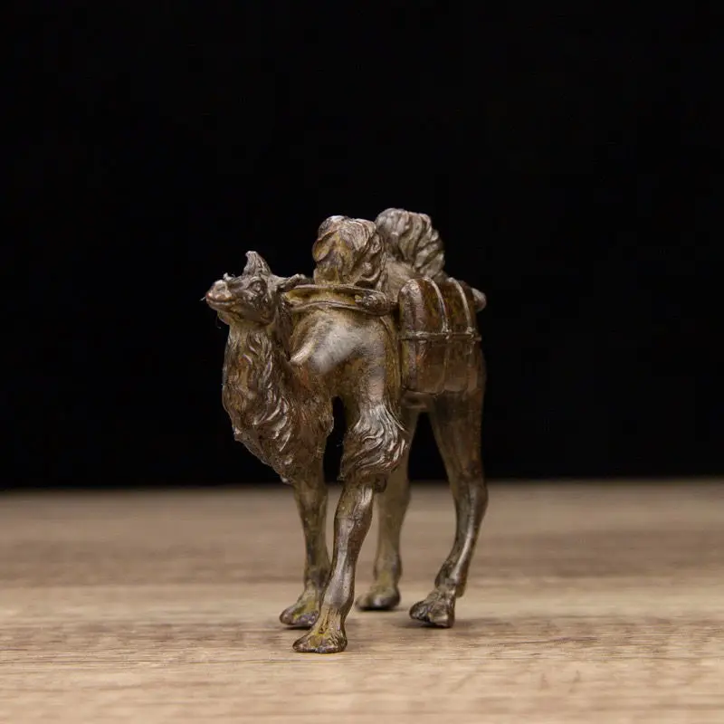 Bronze Desert Camel Figurine Desktop Retro Decoration Sculpture Simulation Metal Camel Model Doll Wild Animal Statue Toy Gift
Bronze Desert Camel Figurine Desktop Retro Decoration Sculpture Simulation Metal Camel Model Doll Wild Animal Statue Toy Gift