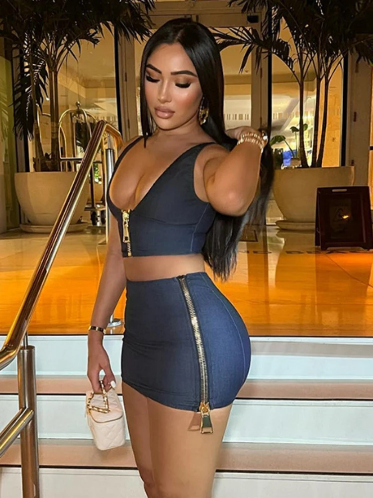 klalien Cusual Simple 2 Piece Set Women Sleeveless Zipper Low-Neck Tank Tops+High Waist Hip Skirts Female Party Clubwear2025
klalien Cusual Simple 2 Piece Set Women Sleeveless Zipper Low-Neck Tank Tops+High Waist Hip Skirts Female Party Clubwear2025