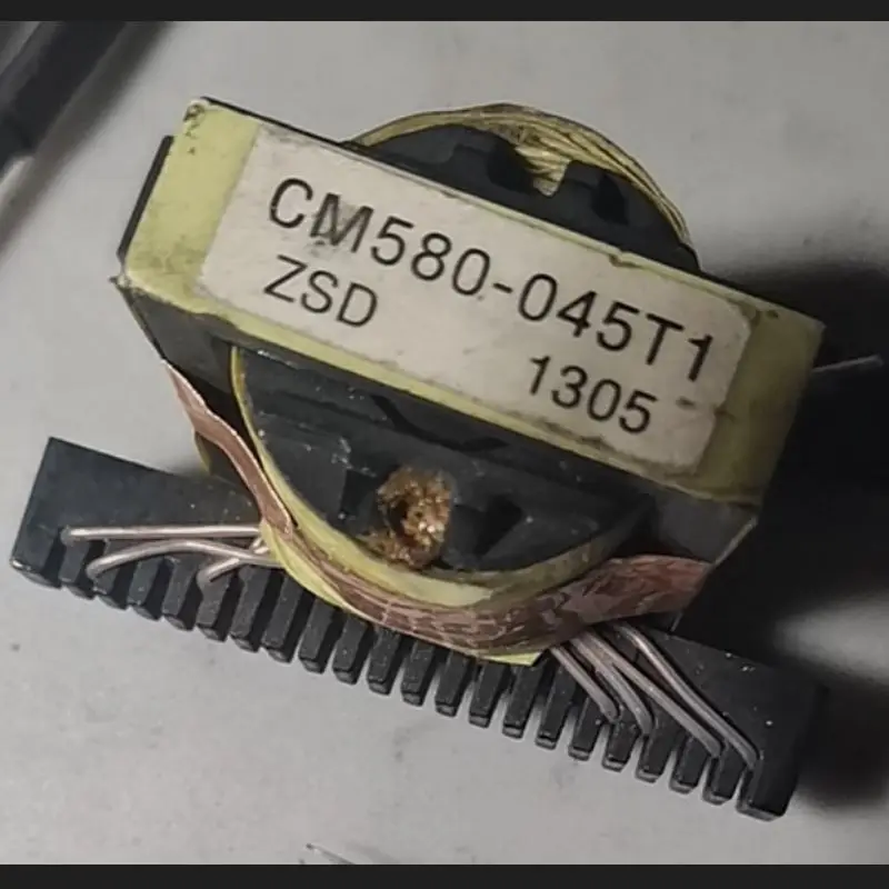 EC3542 44-контактный CM580-045T1 ZSD 1305 Преобразователь Инвертор SMPS Катушка трансформатора
EC3542 44-контактный CM580-045T1 ZSD 1305 Преобразователь Инвертор SMPS Катушка трансформатора