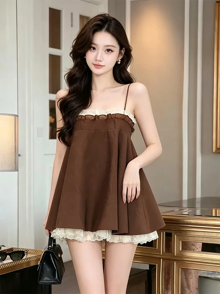 Retro Lace Trim Halter Dress Women's Unique Design Loose Slimming Short Skirt French Style Polyester Fiber A-Line Dress
Retro Lace Trim Halter Dress Women's Unique Design Loose Slimming Short Skirt French Style Polyester Fiber A-Line Dress
