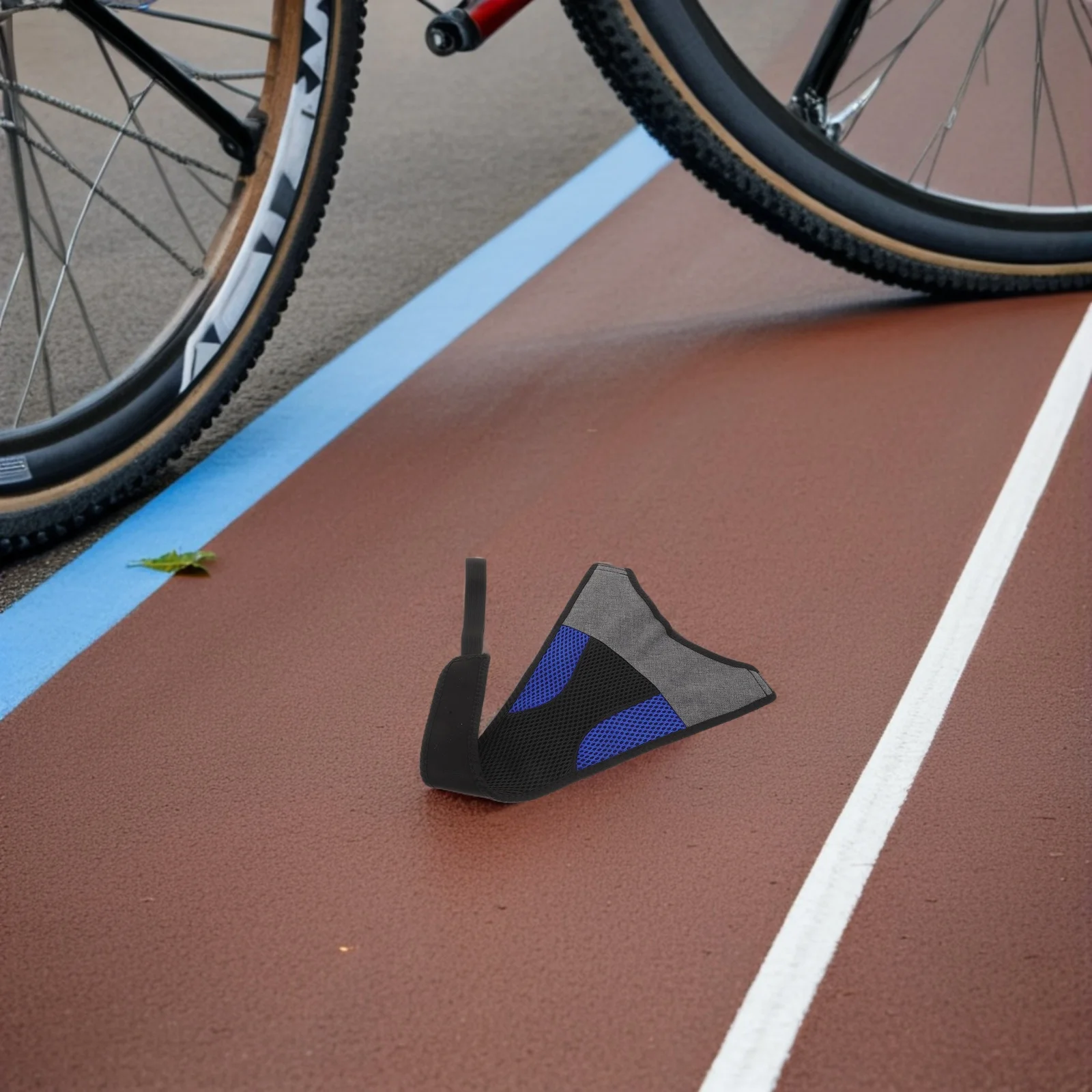 Bike Sweat Guard Breathable Sweat-Absorbing Cycling Strip Trainer Sport Road Mountain Stationary Bike Frame Protection
Bike Sweat Guard Breathable Sweat-Absorbing Cycling Strip Trainer Sport Road Mountain Stationary Bike Frame Protection