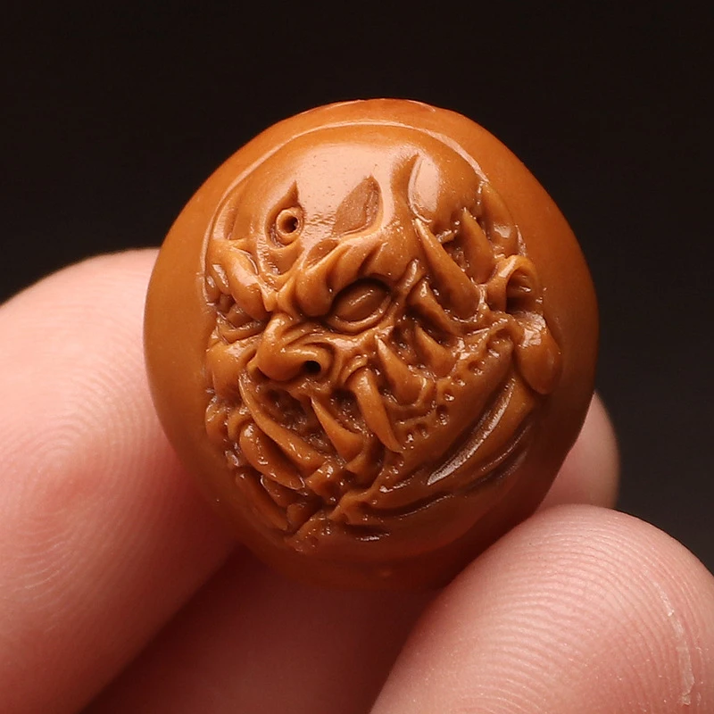 Olive pit double-sided of a evil monk, single-loop bracelet men women, with patina and mountain ghost carving
Olive pit double-sided of a evil monk, single-loop bracelet men women, with patina and mountain ghost carving