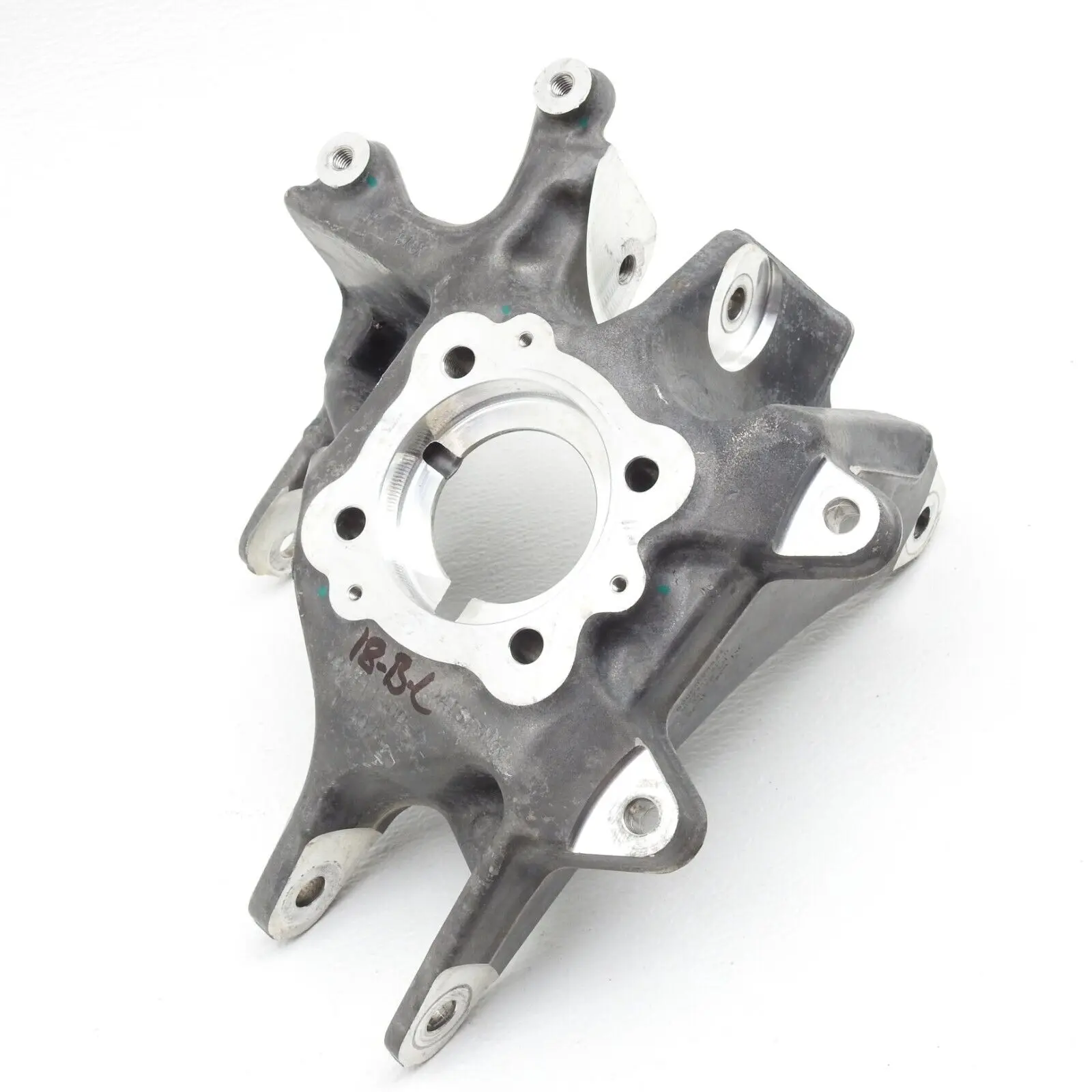 Left Side Knuckle Spindle Hub Housing Oem 1027411-00-A for 2016-2019 Tesla Model X
Left Side Knuckle Spindle Hub Housing Oem 1027411-00-A for 2016-2019 Tesla Model X