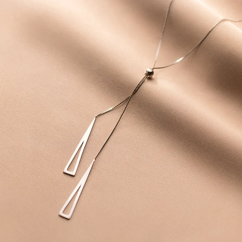 astudio s925Silver Necklace Glossy Hollow Triangle Box Chain Adjustable Neck OrnamentD8052
astudio s925Silver Necklace Glossy Hollow Triangle Box Chain Adjustable Neck OrnamentD8052