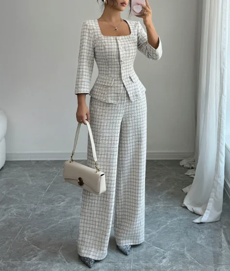 Two Piece Women Outfit 2026 Spring Autumn Elegant Commuting Plaid Square Collar Long Sleeve Top & Casual Wide Leg Pants Set
Two Piece Women Outfit 2026 Spring Autumn Elegant Commuting Plaid Square Collar Long Sleeve Top & Casual Wide Leg Pants Set