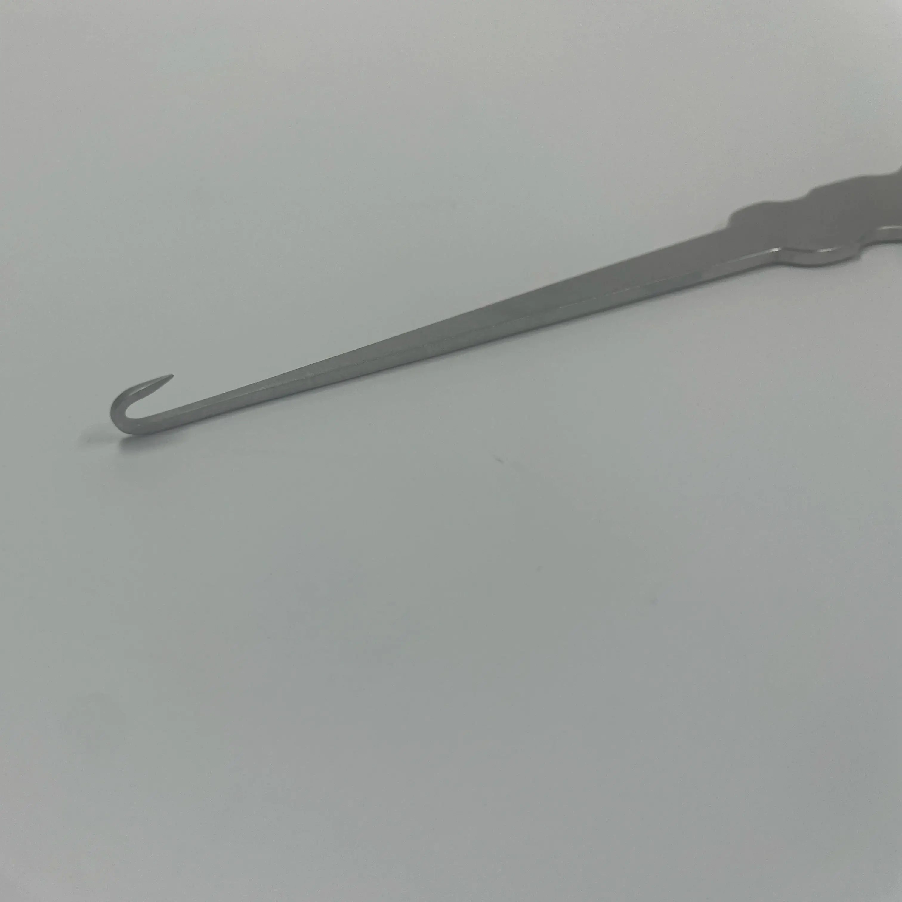 Veterinary Skin Pulling Hook, Single or Double Tooth Orthopedic Instruments
Veterinary Skin Pulling Hook, Single or Double Tooth Orthopedic Instruments