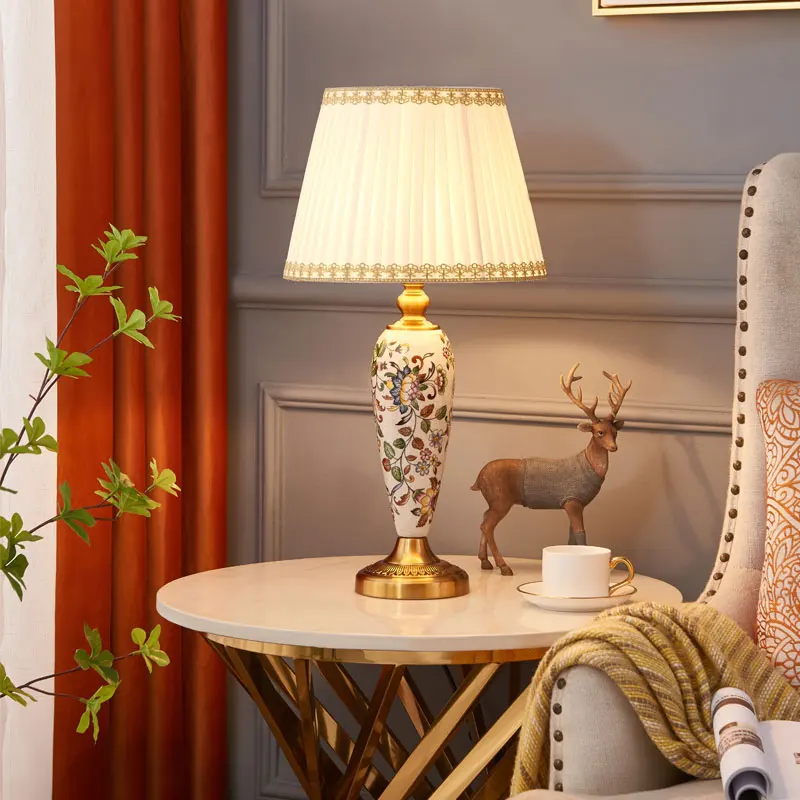 Light luxury simple living room ceramic table lamp Nordic retro high-end dimming remote control intelligent master bedroom bedsi
Light luxury simple living room ceramic table lamp Nordic retro high-end dimming remote control intelligent master bedroom bedsi