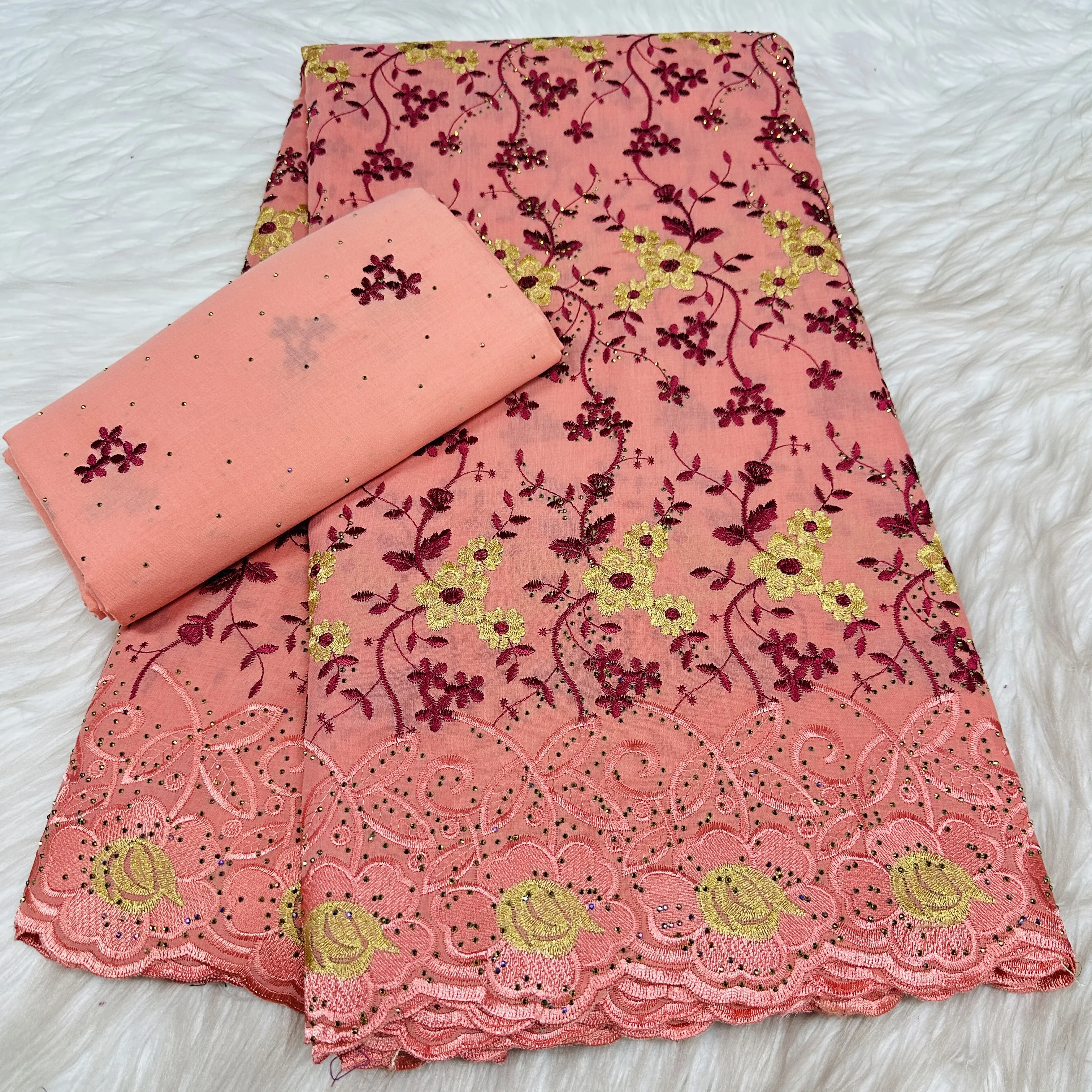 100% Cotton Swiss Voile Lace High Quality Dry Lace Fabric 2026 New Dubai Embroidered Lace African French Fabrics 5+2 yards/lot
100% Cotton Swiss Voile Lace High Quality Dry Lace Fabric 2026 New Dubai Embroidered Lace African French Fabrics 5+2 yards/lot