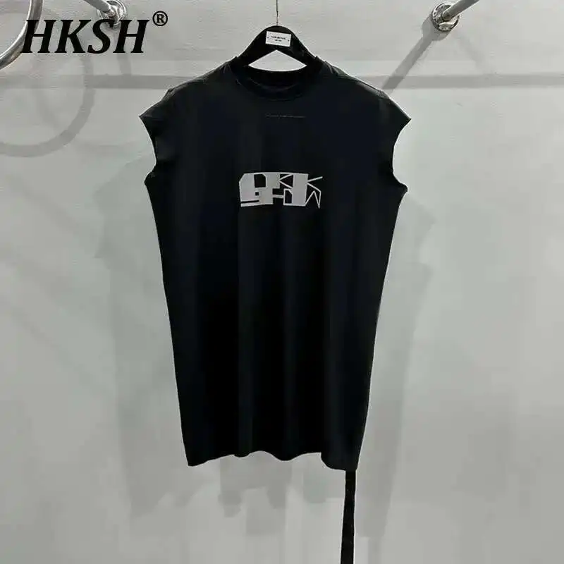 HKSH Летний новый мужской темный хлопковый жилет Techwear RO Style с буквенным принтом и рваными краями, свободные большие майки, шикарные футболки HK2029
HKSH Летний новый мужской темный хлопковый жилет Techwear RO Style с буквенным принтом и рваными краями, свободные большие майки, шикарные футболки HK2029