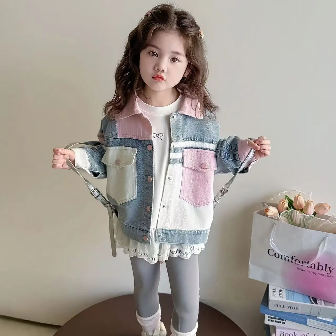Spring New Girls Color Block Denim Jacket Korean Stylish Button Down Shirt Outerwear for Kids for 90-140cm
Spring New Girls Color Block Denim Jacket Korean Stylish Button Down Shirt Outerwear for Kids for 90-140cm