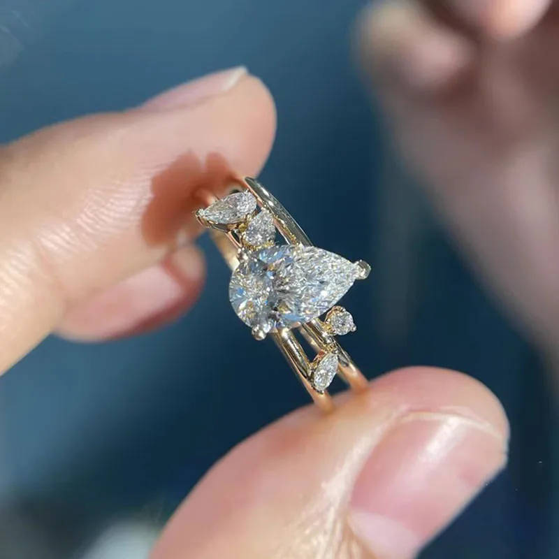 RINGIGI Lab Growing Diamond Ring Pear D Color 1 2 3Ct Solid 9K Yellow Gold Ring Diamond wedding ring Factory Engagement Ring
RINGIGI Lab Growing Diamond Ring Pear D Color 1 2 3Ct Solid 9K Yellow Gold Ring Diamond wedding ring Factory Engagement Ring