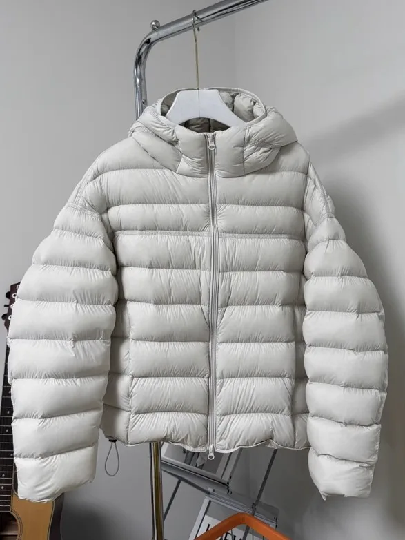 Winter Fashion Thickened Hooded Women's Coat Korean Style Loose Warm Puffer Jacket Long Sleeve Zipper Closure Color
Winter Fashion Thickened Hooded Women's Coat Korean Style Loose Warm Puffer Jacket Long Sleeve Zipper Closure Color