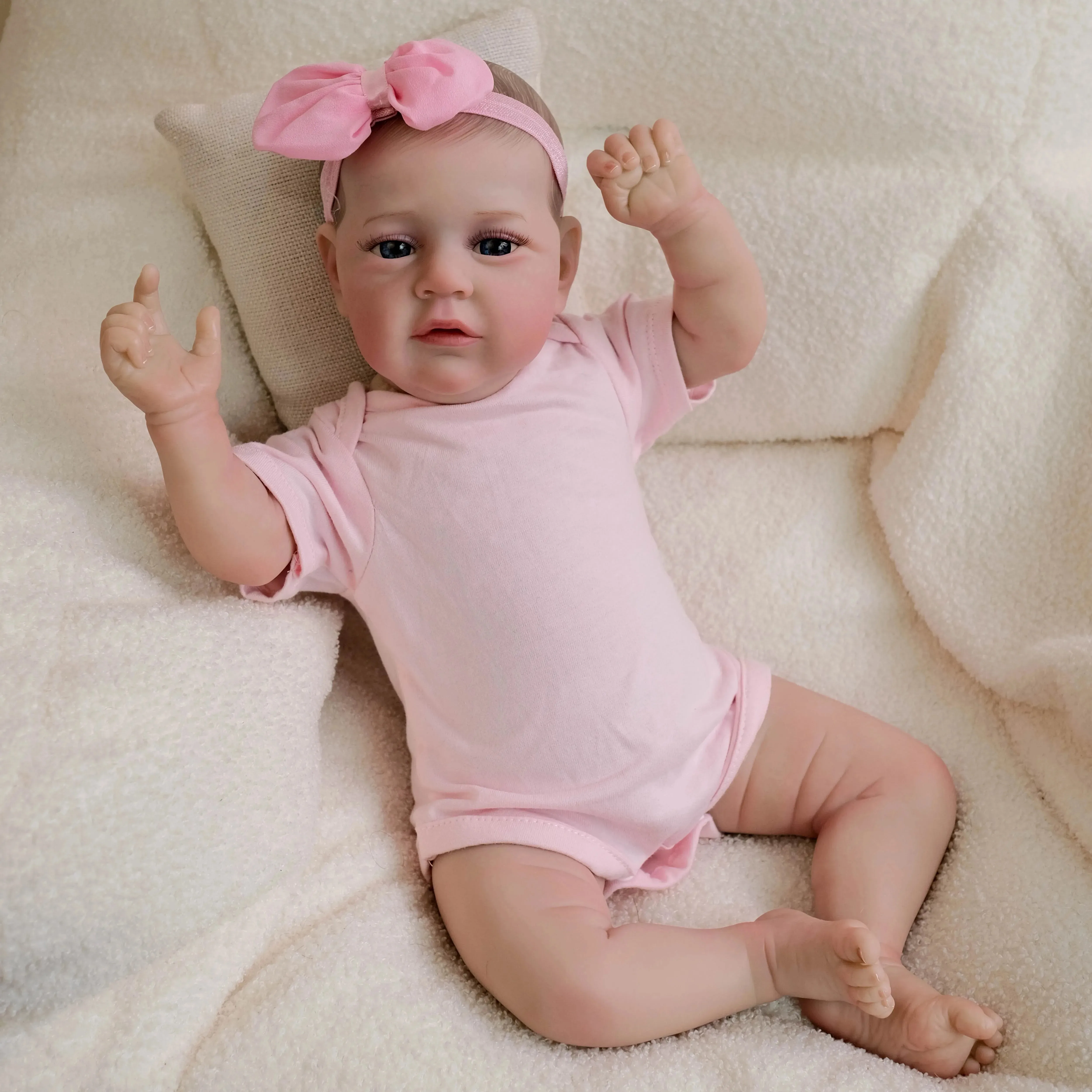 48CM Maryann Soft Cotton Body Lifelike Reborn Doll Multiple Layers Painting 3D Skin With Visible Veins Hand Painted Hair
48CM Maryann Soft Cotton Body Lifelike Reborn Doll Multiple Layers Painting 3D Skin With Visible Veins Hand Painted Hair