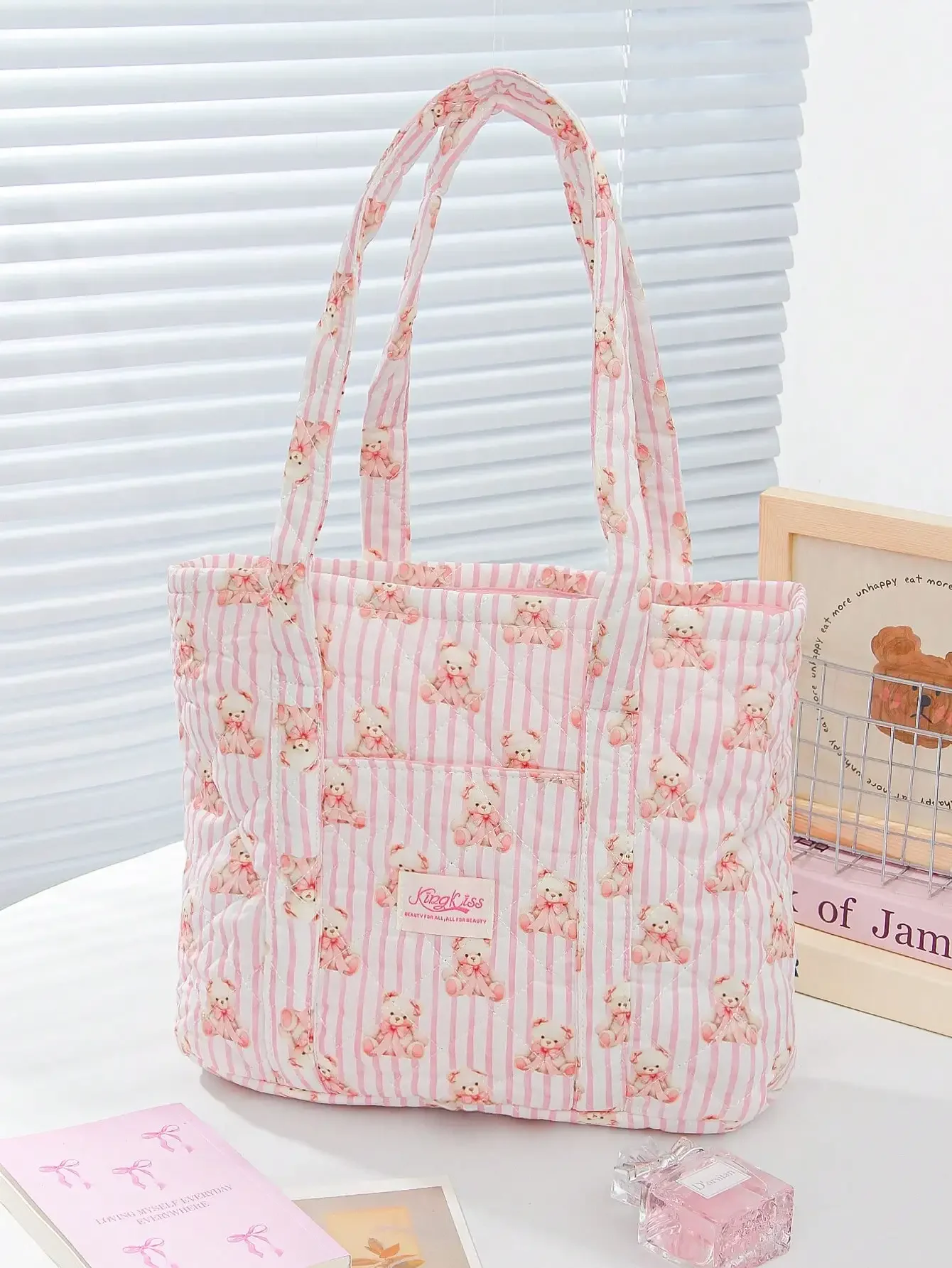 1 Piece Large Capacity Shoulder Tote Bag Pink Plaid Pattern Tote Bag Bow&Heart Print Shopping Tote Bag Fashionable Laptop Should
1 Piece Large Capacity Shoulder Tote Bag Pink Plaid Pattern Tote Bag Bow&Heart Print Shopping Tote Bag Fashionable Laptop Should