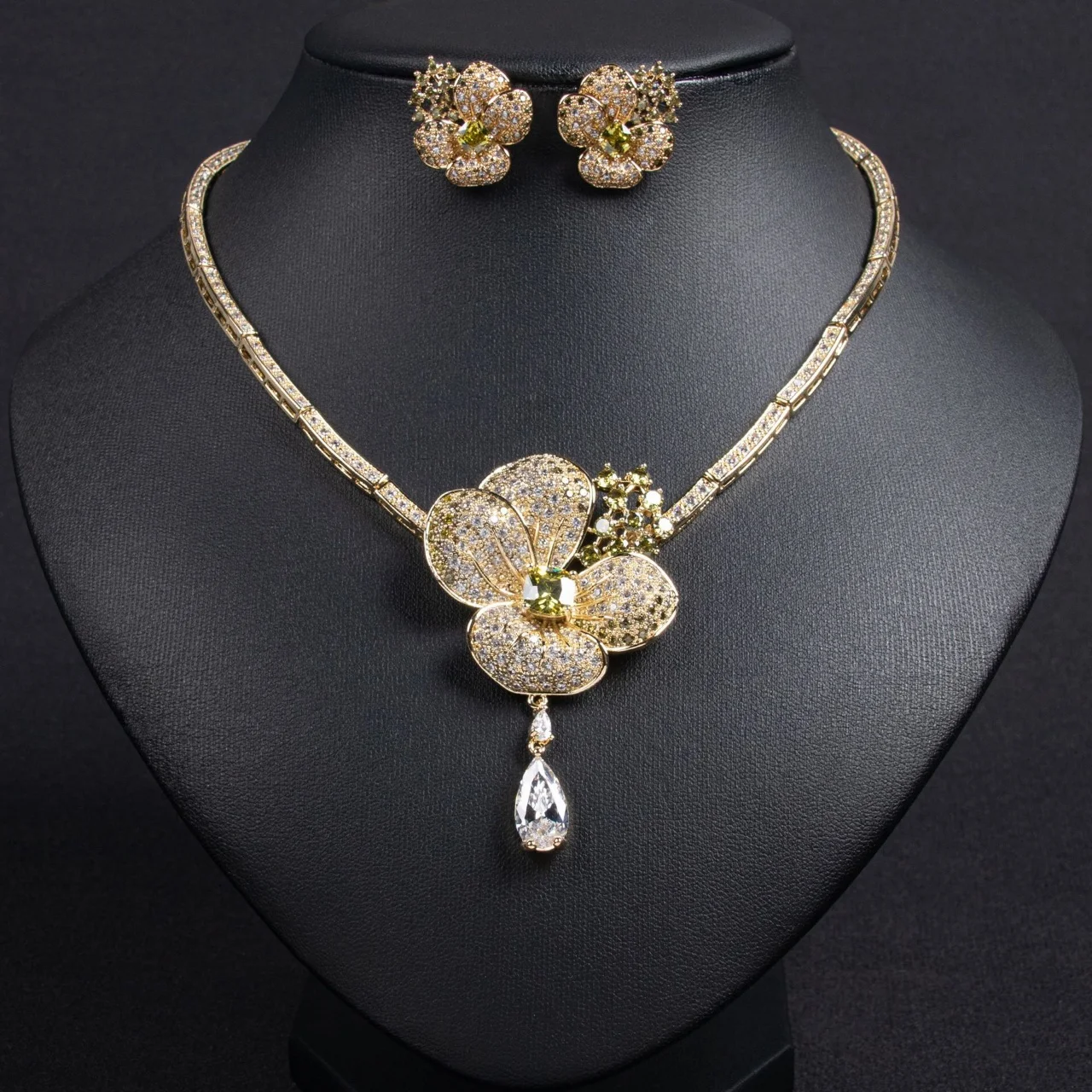 Ladies and gentlemen! As a jewelry wholesaler and designer, I'm here to meet your needs. Feel free to reach out via email.
Ladies and gentlemen! As a jewelry wholesaler and designer, I'm here to meet your needs. Feel free to reach out via email.