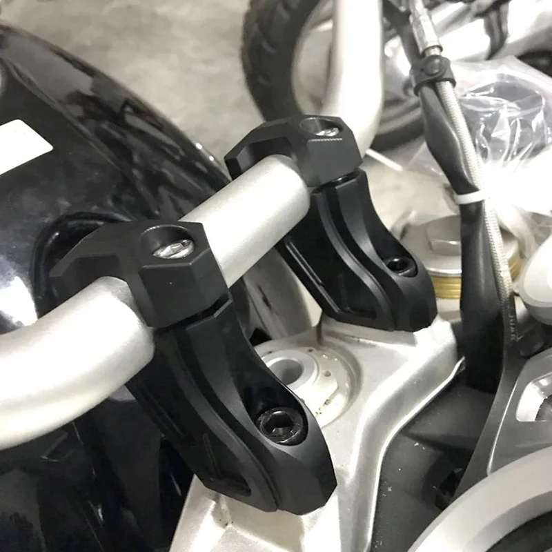 M0t-rMotorcycle Handlebar Riser Mount Extension Clamps for BMW R NINE T RNINET R9T R 9 T 2014-2023
M0t-rMotorcycle Handlebar Riser Mount Extension Clamps for BMW R NINE T RNINET R9T R 9 T 2014-2023