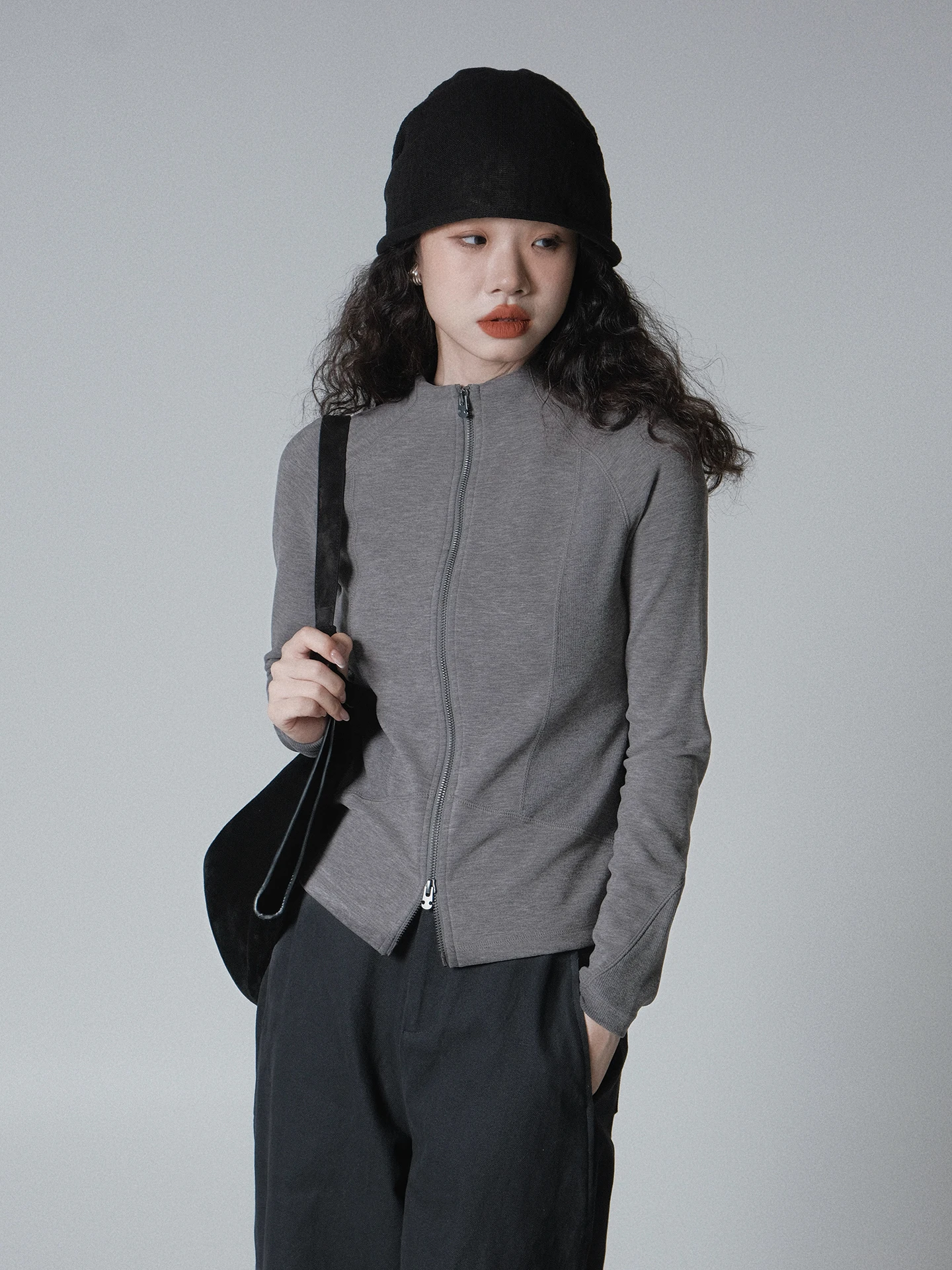 Женская двусторонняя толстовка IVY YANG с капюшоном на молнии, воротником-стойкой, приталенная, удлиненная, удобная повседневная верхняя одежда
Женская двусторонняя толстовка IVY YANG с капюшоном на молнии, воротником-стойкой, приталенная, удлиненная, удобная повседневная верхняя одежда