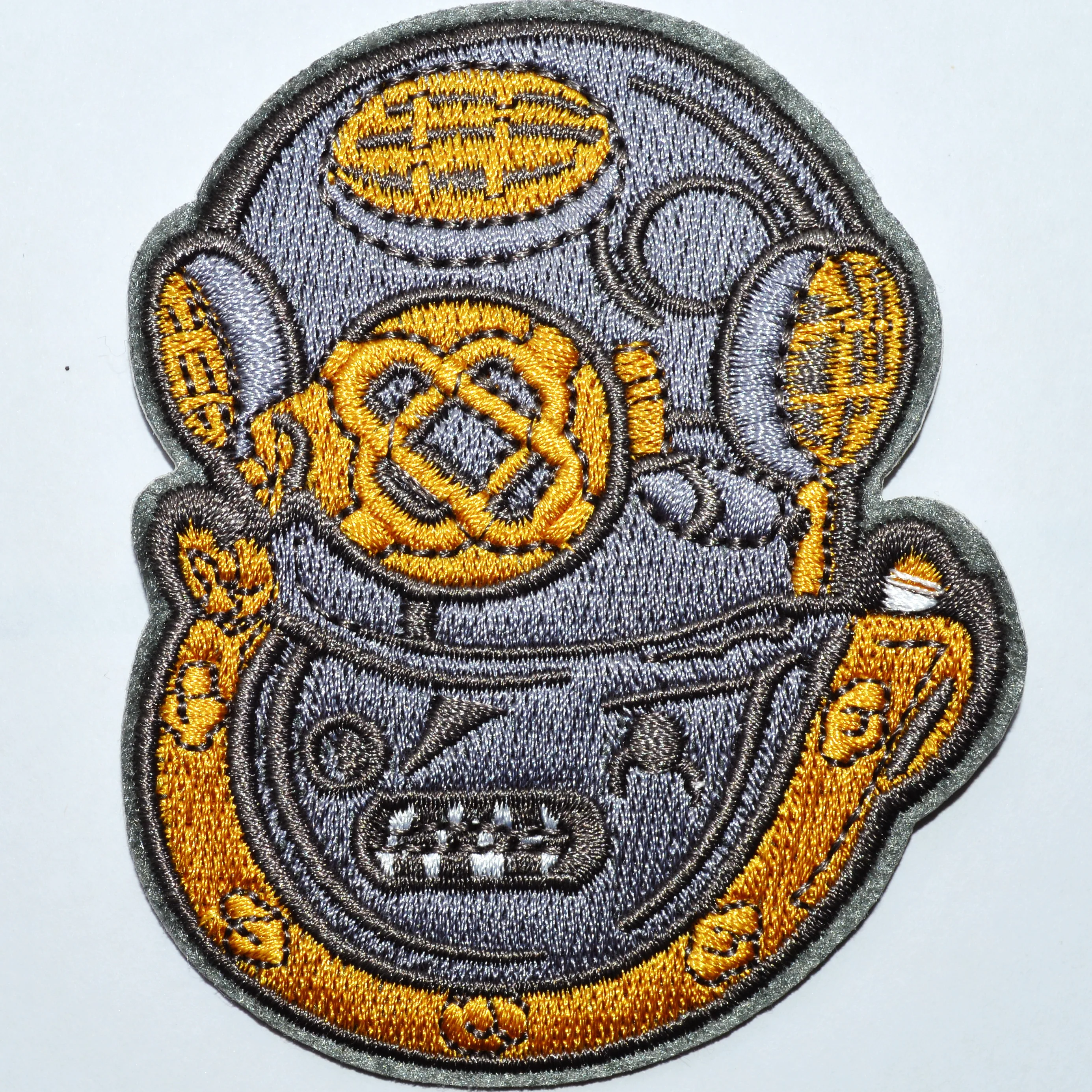1x SCUBA DIVING Mark V Navy Helmet PATCH embroidered NEW iron-on MK-5 APPLIQUE gift (≈ 7.2 * 8.2 cm)
1x SCUBA DIVING Mark V Navy Helmet PATCH embroidered NEW iron-on MK-5 APPLIQUE gift (≈ 7.2 * 8.2 cm)