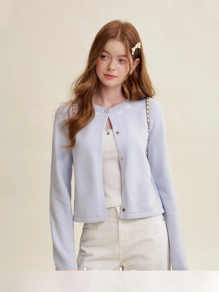 Вязаный кардиган из шерстяной смеси Kroche с жемчужными пуговицами, цветной вышивкой, свободного кроя, в стиле ретро, с длинными рукавами и круглым вырезом
Вязаный кардиган из шерстяной смеси Kroche с жемчужными пуговицами, цветной вышивкой, свободного кроя, в стиле ретро, с длинными рукавами и круглым вырезом