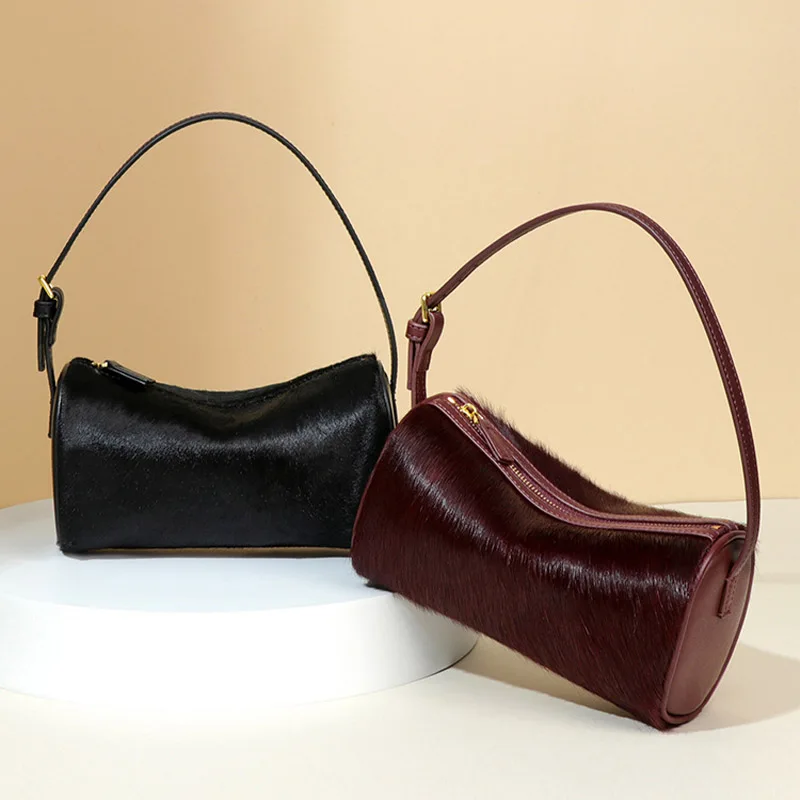 New vintage high quality pillows horse shoulder bag female luxury designer casual commuting pillow bag with mobile phone pocket
New vintage high quality pillows horse shoulder bag female luxury designer casual commuting pillow bag with mobile phone pocket