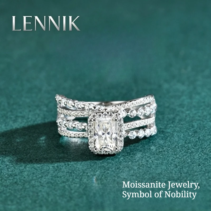 LENNIK S925 Sterling Silver Star Surrounded Full Paved Moissanite Ring Light Luxury Exquisite Shiny Jewelry for Women
LENNIK S925 Sterling Silver Star Surrounded Full Paved Moissanite Ring Light Luxury Exquisite Shiny Jewelry for Women