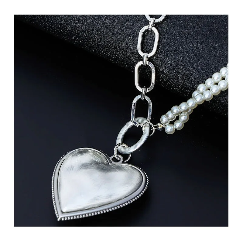 Exclusive for Popular Love Pearl Women Jewelry Retro Simple Collarbone Chain Short Necklace
Exclusive for Popular Love Pearl Women Jewelry Retro Simple Collarbone Chain Short Necklace