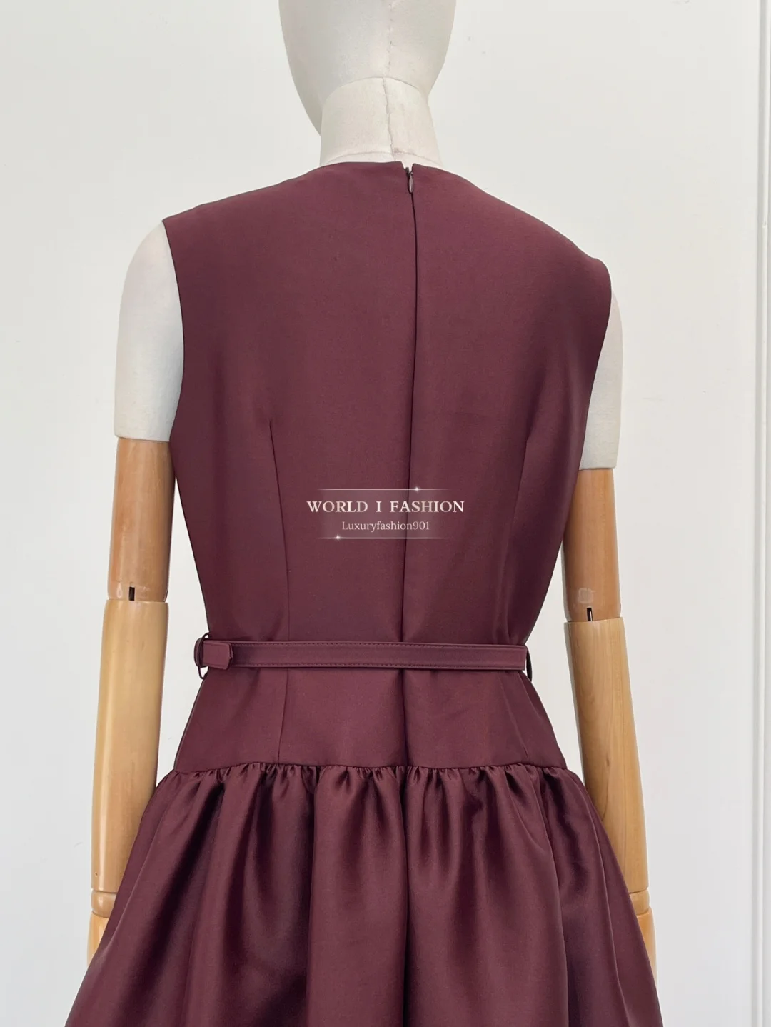 2025 New Top Quality Sleeveless Belted A-line Party Women Midi Dress
2025 New Top Quality Sleeveless Belted A-line Party Women Midi Dress