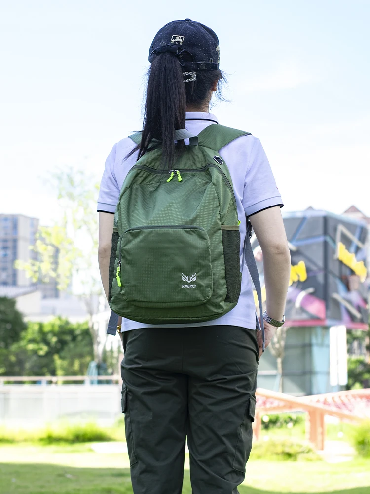 Ultra-Light Outdoor Travel Backpack Double Shoulder Bag for Men And Women Hiking Camping Sports Bag Polyester Material
Ultra-Light Outdoor Travel Backpack Double Shoulder Bag for Men And Women Hiking Camping Sports Bag Polyester Material