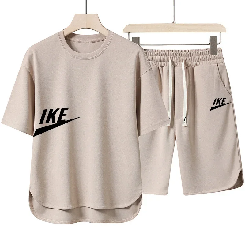 The 2025 New fabric cross-border summer men's casual sports T-shirt + jogging shorts two-piece set is a best-selling outdoor fas
The 2025 New fabric cross-border summer men's casual sports T-shirt + jogging shorts two-piece set is a best-selling outdoor fas