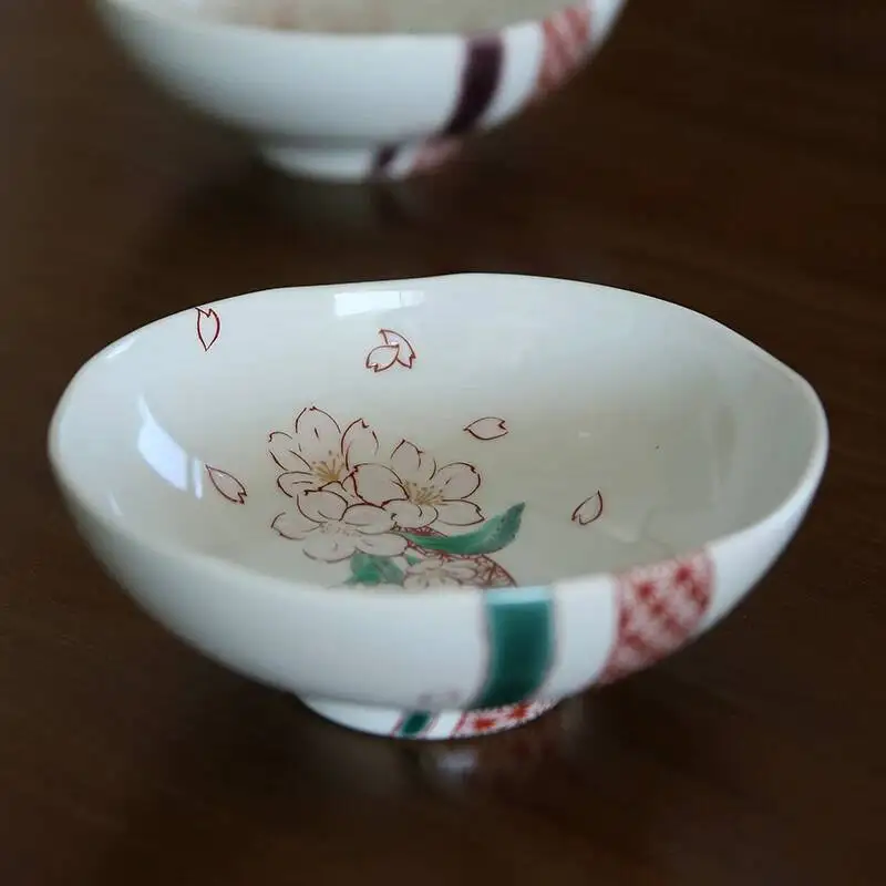 In Stock Imported Kutani Ware Hand-Painted Spring Breeze Cherry Blossom Ceramic Small Flower Bowl Japanese Style Tableware
In Stock Imported Kutani Ware Hand-Painted Spring Breeze Cherry Blossom Ceramic Small Flower Bowl Japanese Style Tableware