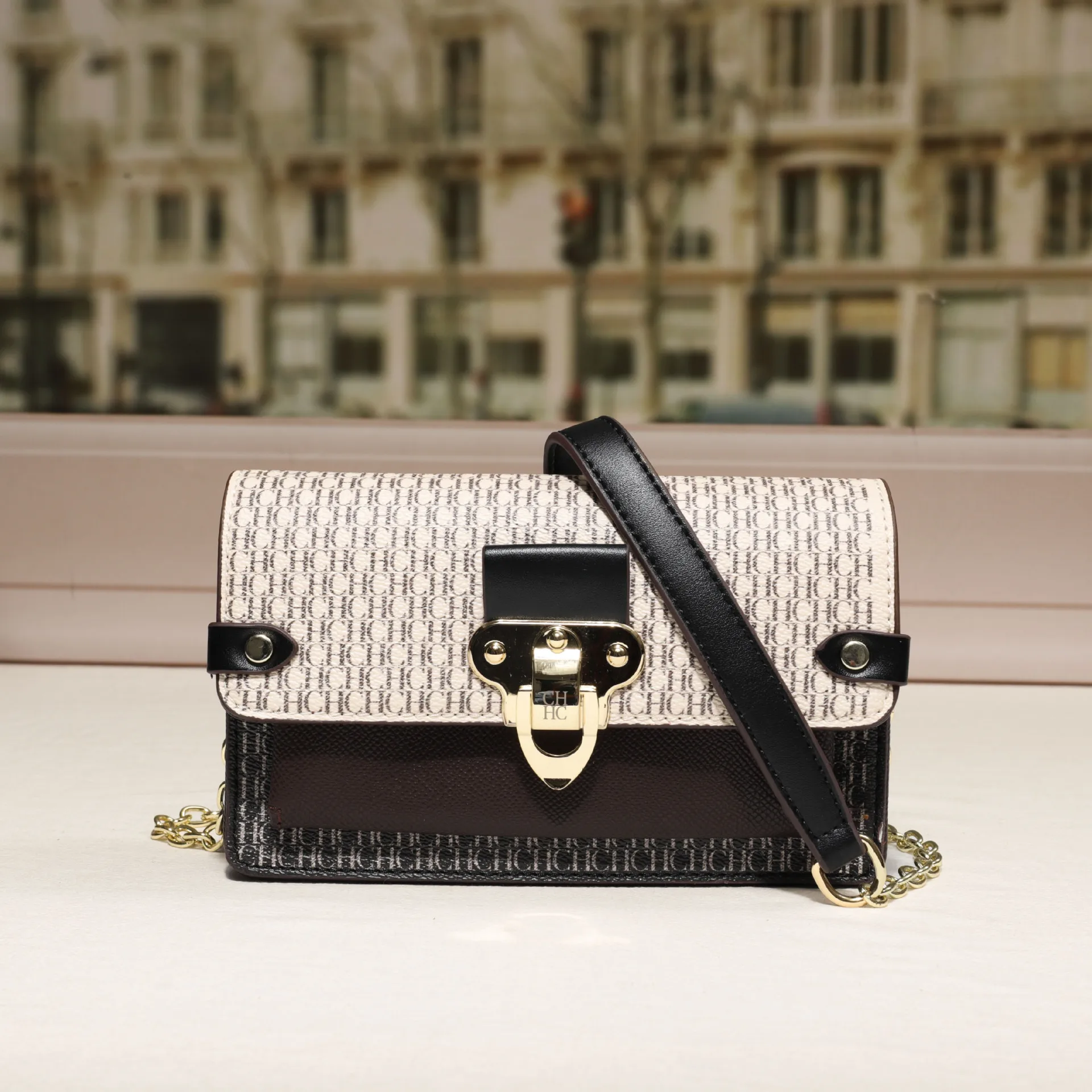 Boutique Square Crossbody Bag for Women, Minimalist Top Handle Purse, Unique Classic Shoulder Bag, Luxury Small Bag
Boutique Square Crossbody Bag for Women, Minimalist Top Handle Purse, Unique Classic Shoulder Bag, Luxury Small Bag