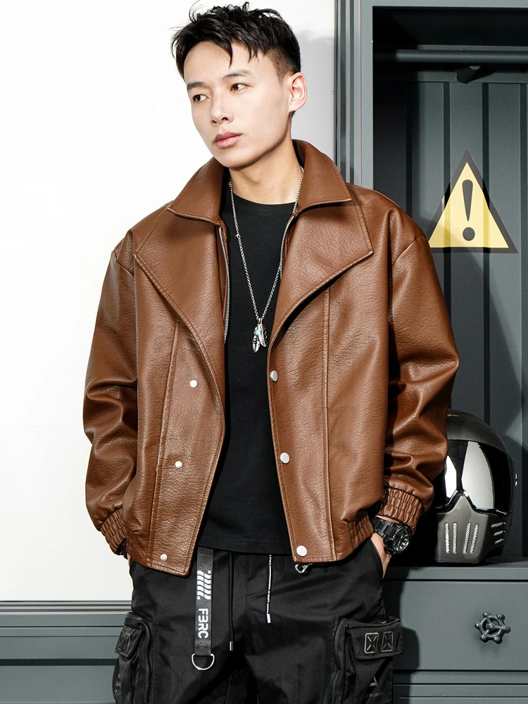 Элитная мужская кожаная куртка в американском ретро-стиле из коричневой кожи личи, модная, свободного кроя, с эффектом двухслойности, из искусственной кожи.
Элитная мужская кожаная куртка в американском ретро-стиле из коричневой кожи личи, модная, свободного кроя, с эффектом двухслойности, из искусственной кожи.