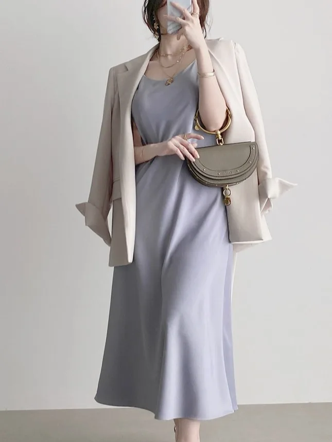 Retro Women's Suiting 2025 New Korean Sle Loose Briti Faion Autumn High-End Feeling Top Trendy Commute Long Sve Pure...
Retro Women's Suiting 2025 New Korean Sle Loose Briti Faion Autumn High-End Feeling Top Trendy Commute Long Sve Pure...