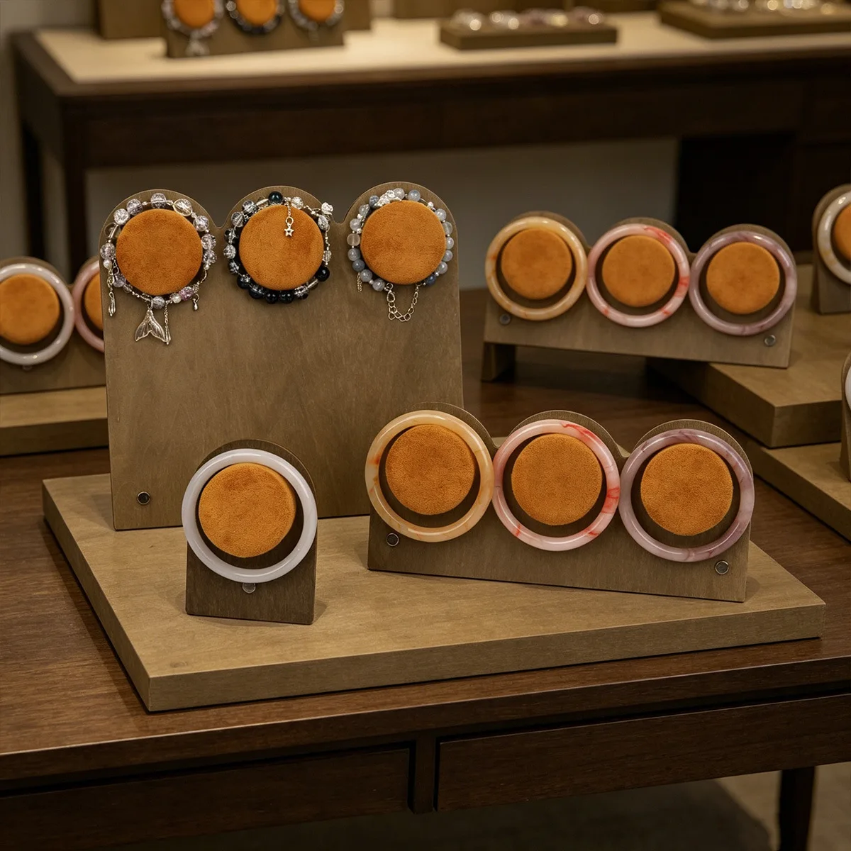 Wooden Earring Display Stand Multi-Slot Flannel Stud Earring Holder Jewelry Rack For Boutique Counter Photography Prop
Wooden Earring Display Stand Multi-Slot Flannel Stud Earring Holder Jewelry Rack For Boutique Counter Photography Prop