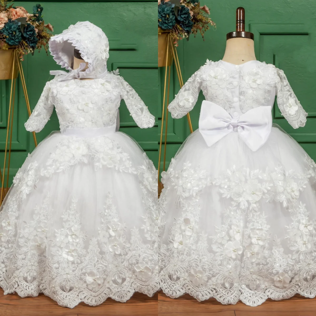 White Baby Girl Christening Gowns Lace Appliqued Girls Baptism Dress Newborn Kids Birthday First Communion Dress With Bonnet
White Baby Girl Christening Gowns Lace Appliqued Girls Baptism Dress Newborn Kids Birthday First Communion Dress With Bonnet