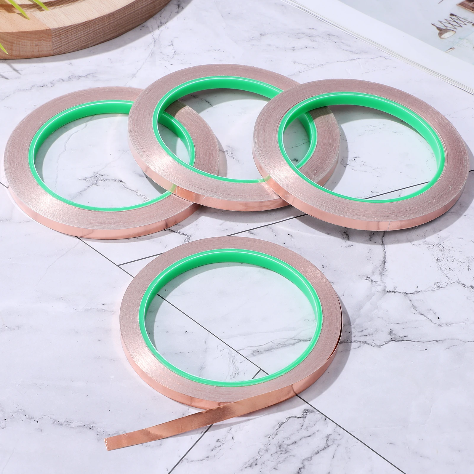 4 Rolls 20M Copper Foil Tape Self-Adhesive Conductive Electrical Tapes Stained Glass Diy Crafts Soldering Grounding Strips Slugs
4 Rolls 20M Copper Foil Tape Self-Adhesive Conductive Electrical Tapes Stained Glass Diy Crafts Soldering Grounding Strips Slugs