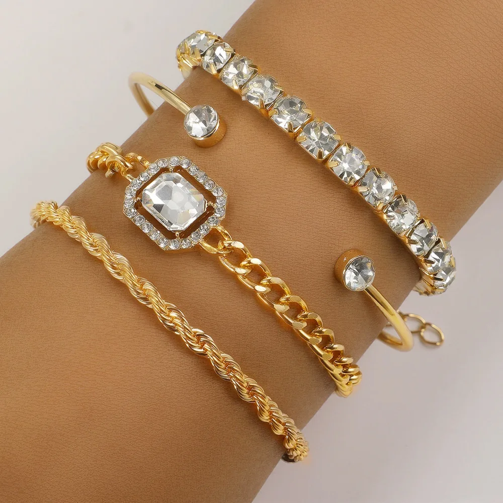Retro versatile metal chain square diamond 4-piece set, hot-selling multi-layer diamond-encrusted stacked bracelet set, daily travel party versatile bracelet
Retro versatile metal chain square diamond 4-piece set, hot-selling multi-layer diamond-encrusted stacked bracelet set, daily travel party versatile bracelet