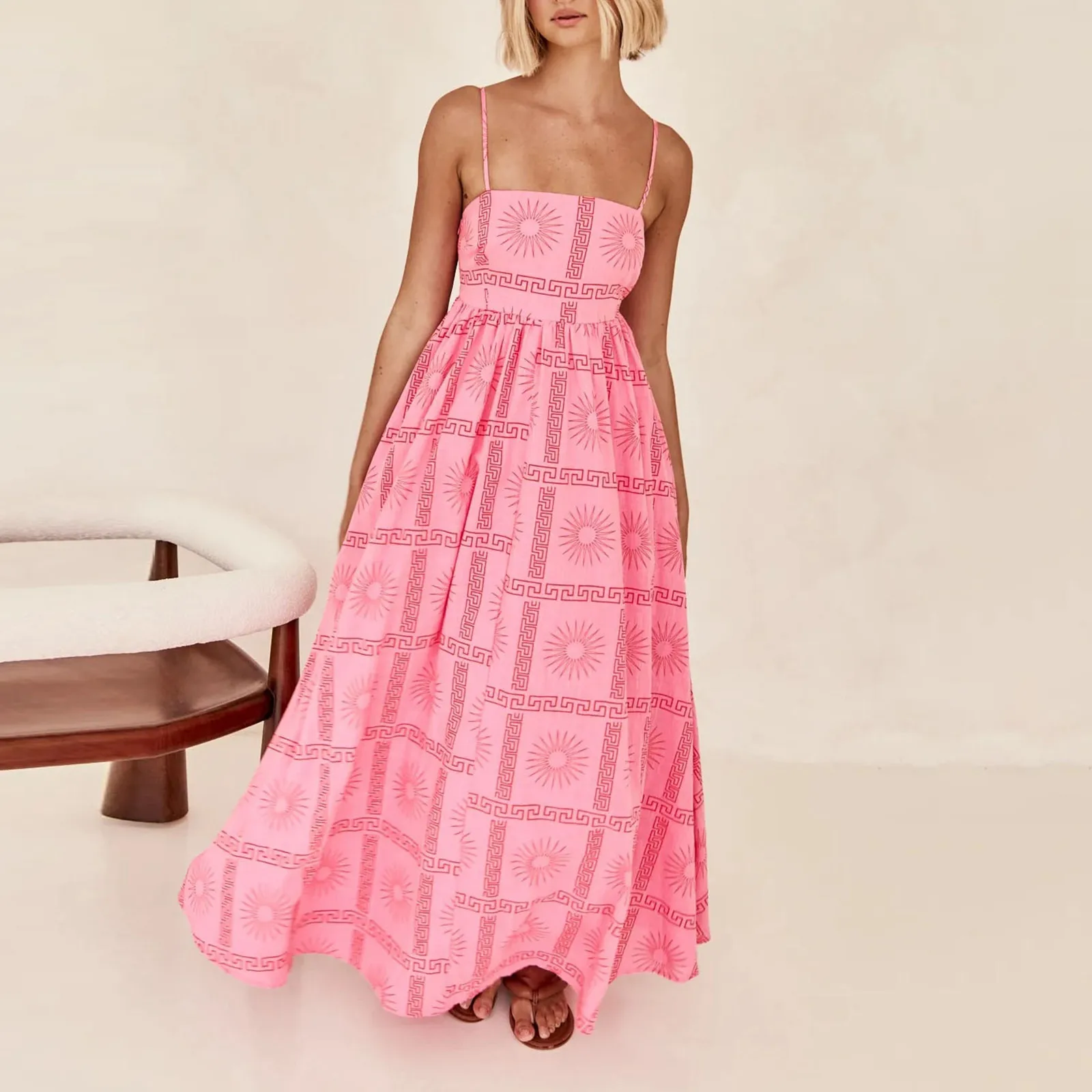 Ladies Temperament Long Skirts Fashionable Printing Backless Hollow Out Sleeveless Suspender Loose Dresses Women's Casual Dress
Ladies Temperament Long Skirts Fashionable Printing Backless Hollow Out Sleeveless Suspender Loose Dresses Women's Casual Dress