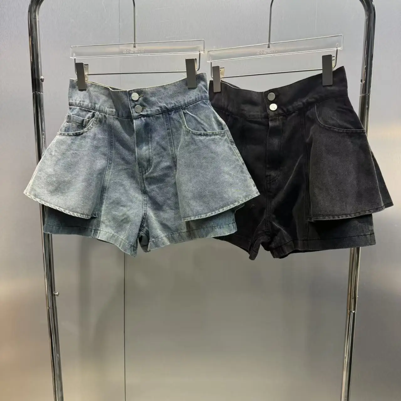 High Waist Washed Denim Short Pants Spring Summer New Arrival Korean Style Lotus Leaf Design for Young Girls
High Waist Washed Denim Short Pants Spring Summer New Arrival Korean Style Lotus Leaf Design for Young Girls