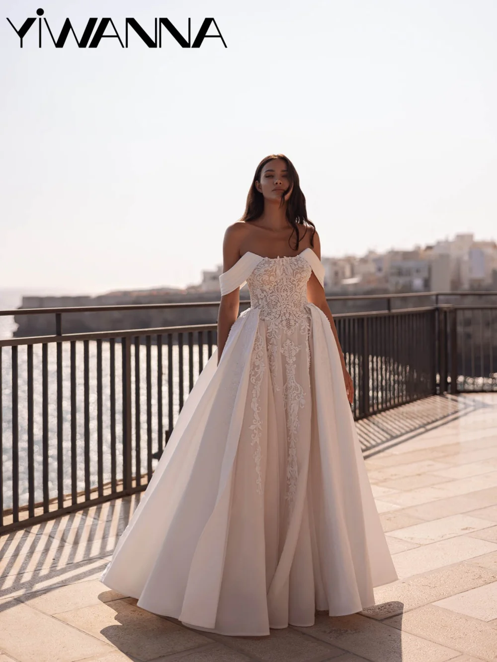New Beaded Appliques Off Shoulder Wedding Dress Detachable Train Strapless Bridal Gown Customized Satin Long Dresses For Bride
New Beaded Appliques Off Shoulder Wedding Dress Detachable Train Strapless Bridal Gown Customized Satin Long Dresses For Bride