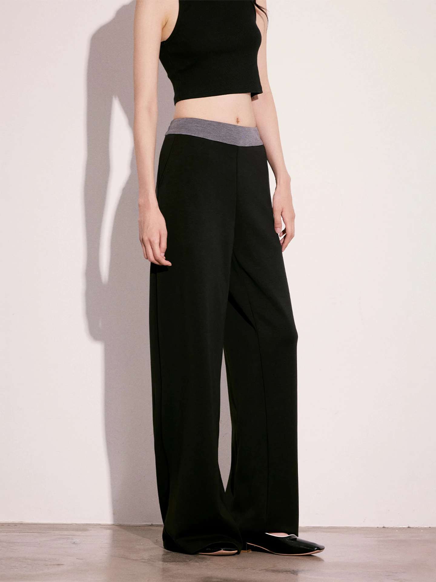 Loose Wide Leg Yoga Pants Women's Casual Sport Sweatpants Double Color Loose Fit High Waist Long Pants Autumn Season
Loose Wide Leg Yoga Pants Women's Casual Sport Sweatpants Double Color Loose Fit High Waist Long Pants Autumn Season