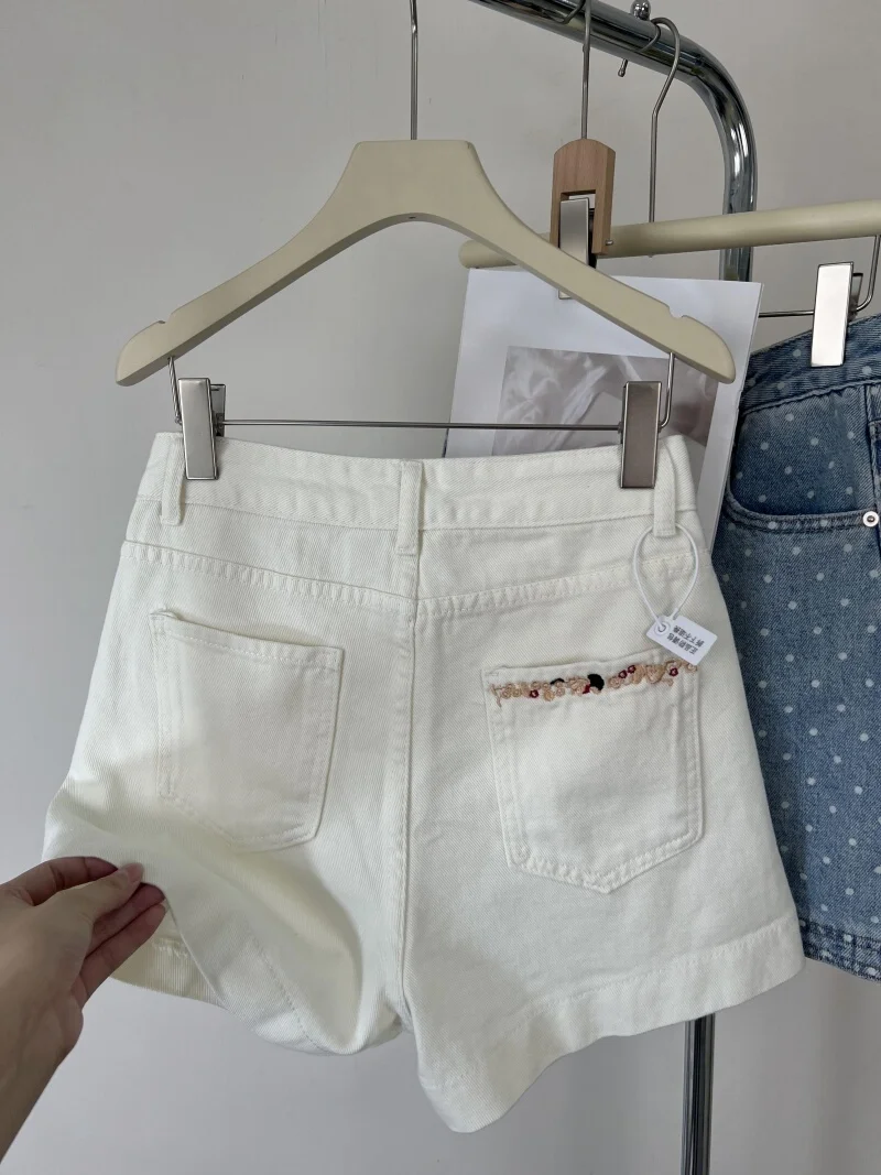 Summer Thin High Waist Wide Leg Jeans Shorts Women's Embroidered Flower White Denim Shorts A-Line Hot Pants Casual Commute
Summer Thin High Waist Wide Leg Jeans Shorts Women's Embroidered Flower White Denim Shorts A-Line Hot Pants Casual Commute