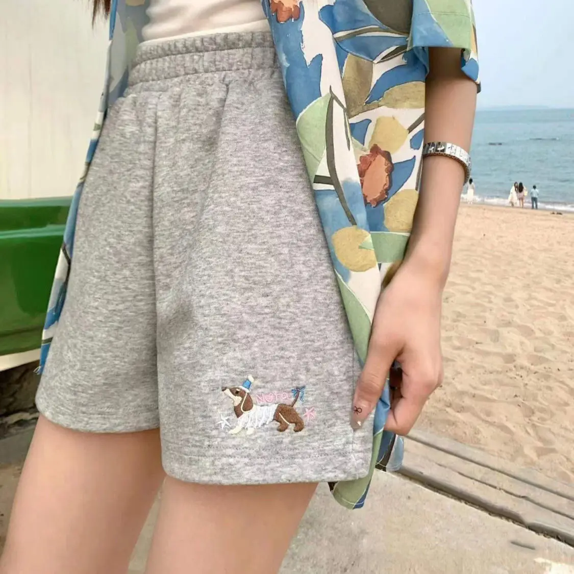 Shorts Puppy Embroidery Women Summer Loose Solid Embroidery BF Wide-Leg Harajuku Casual Simple Ins Trendy All-Match Sweatpants
Shorts Puppy Embroidery Women Summer Loose Solid Embroidery BF Wide-Leg Harajuku Casual Simple Ins Trendy All-Match Sweatpants
