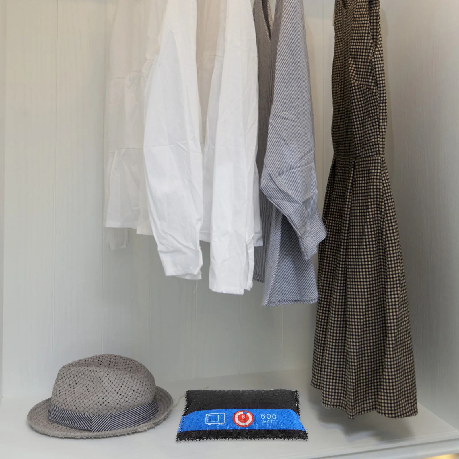 Color Changing Moisture Absorber Bag Reusable For Car Closet Basement Storage Fast Reactivated Durable Minerals Compact
Color Changing Moisture Absorber Bag Reusable For Car Closet Basement Storage Fast Reactivated Durable Minerals Compact