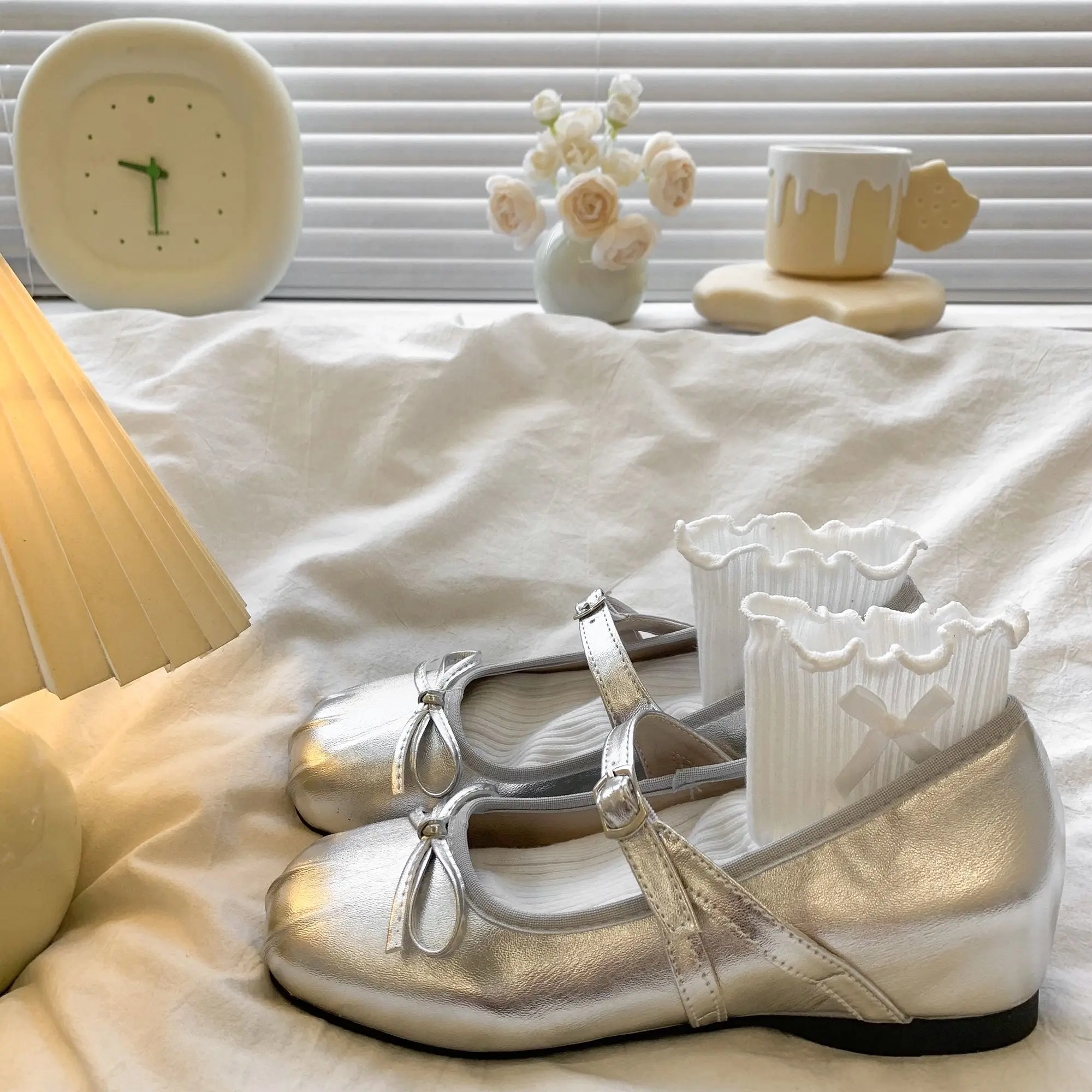 Fashionable Knot Ballet Flat Shoes Spring Summer New Style Retro Square Head Beautiful Mary Janes Increased Height
Fashionable Knot Ballet Flat Shoes Spring Summer New Style Retro Square Head Beautiful Mary Janes Increased Height