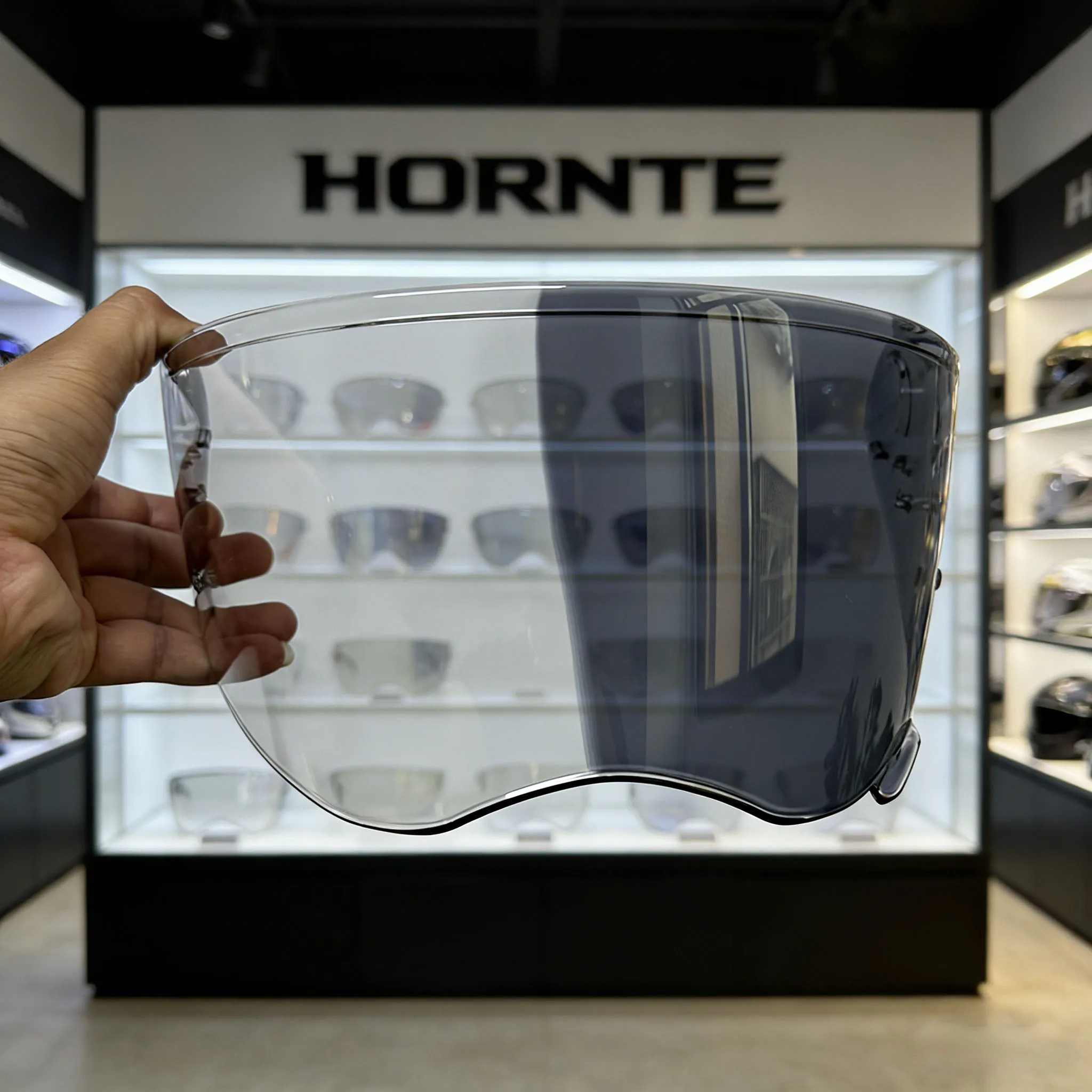 Motorcycle Helmet Photochromic Visor Lenses which Automatically Darkens & Clears Helmet lens Shield For Shoei HORNET ADV
Motorcycle Helmet Photochromic Visor Lenses which Automatically Darkens & Clears Helmet lens Shield For Shoei HORNET ADV