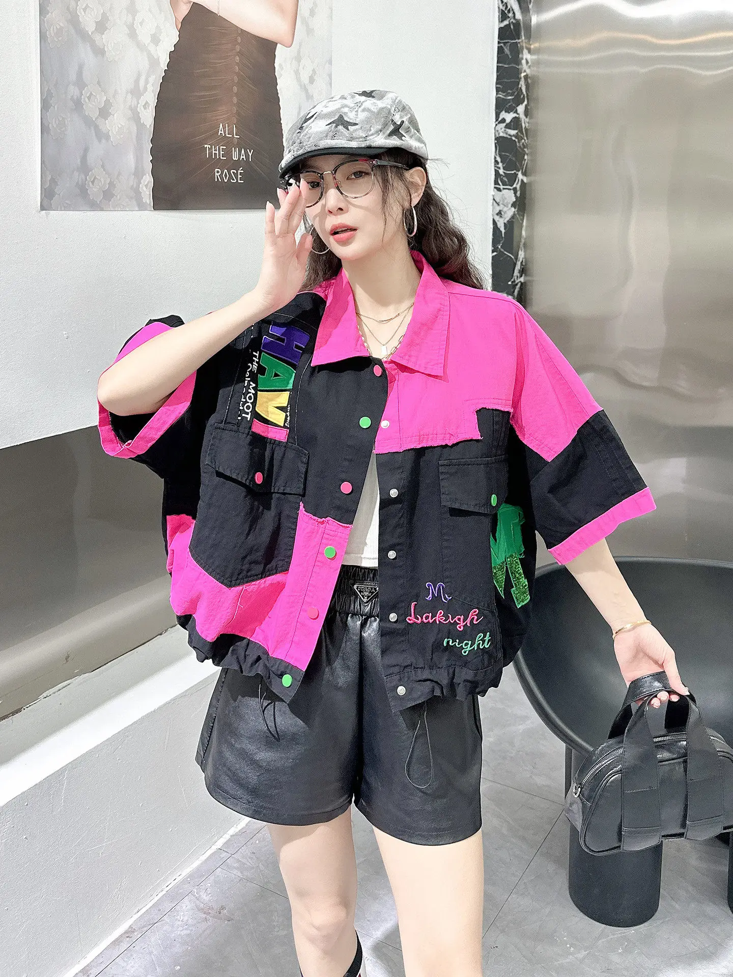 Dopamine Style Patchwork Shirt for Women Color Block Cropped Blouse Loose Fit Short Sleeve Summer Fashion Top
Dopamine Style Patchwork Shirt for Women Color Block Cropped Blouse Loose Fit Short Sleeve Summer Fashion Top