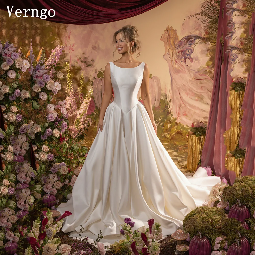 Verngo Simple Satin Wedding Dress O Neck Sleeveless A Line Sweep Train Bridal Gowns Modern Prom Bride Dresses Women Customized
Verngo Simple Satin Wedding Dress O Neck Sleeveless A Line Sweep Train Bridal Gowns Modern Prom Bride Dresses Women Customized