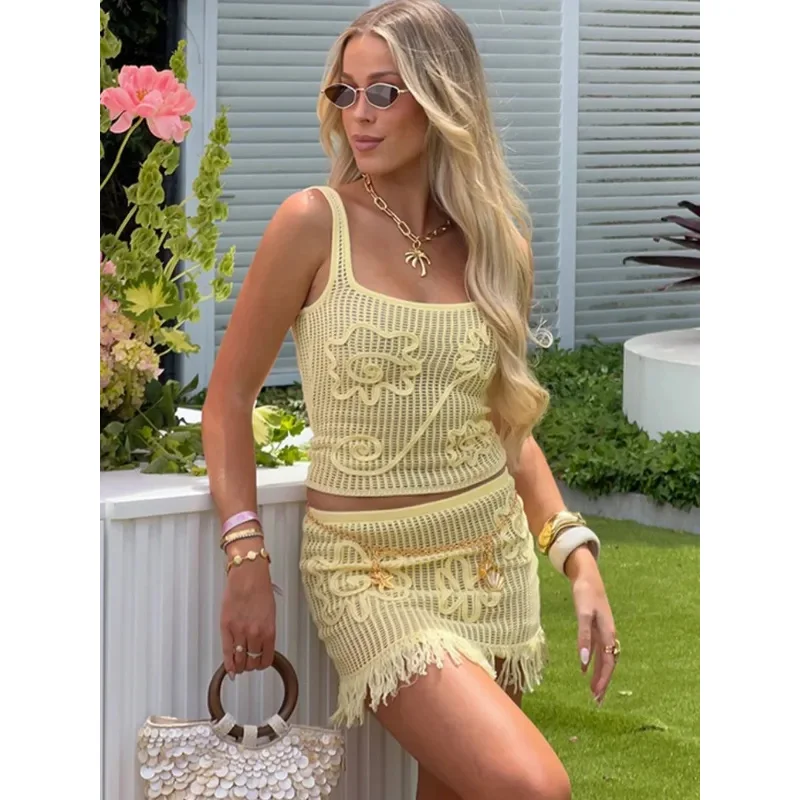 Knitted Sexy Hollow Out 2 Piece Sets Women Embroidery Sleeveless Tank Tops Tassel Mini Skirt Suit Beach Bikini Cover Up Outfits
Knitted Sexy Hollow Out 2 Piece Sets Women Embroidery Sleeveless Tank Tops Tassel Mini Skirt Suit Beach Bikini Cover Up Outfits